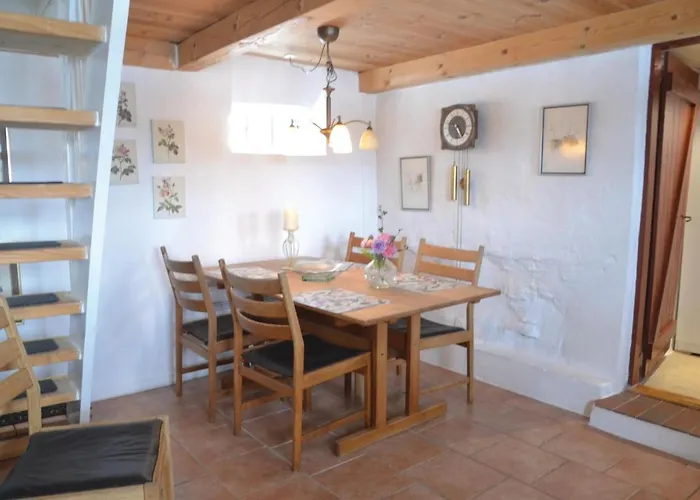 Three-bedroom In Dom wakacyjny *