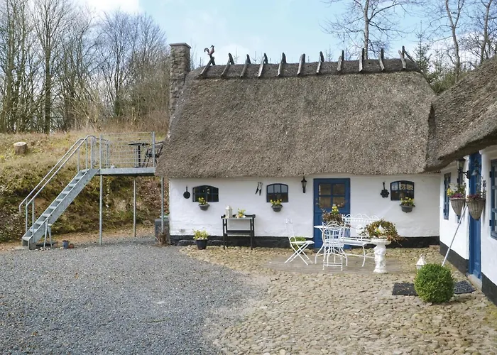 Three-bedroom In Holiday home Give